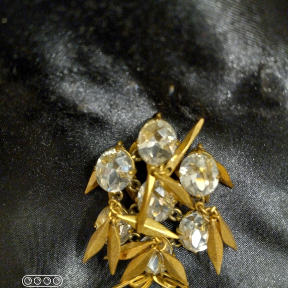 J Crew Pendant Necklace - Picture 7 of 12